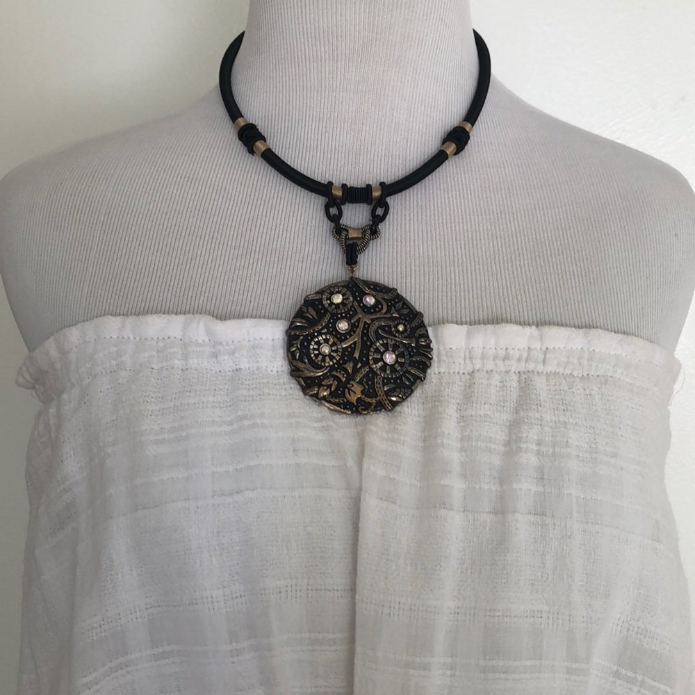 CLIP - NECKLACE
